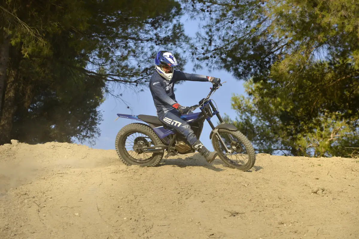 The Escape R in pictures